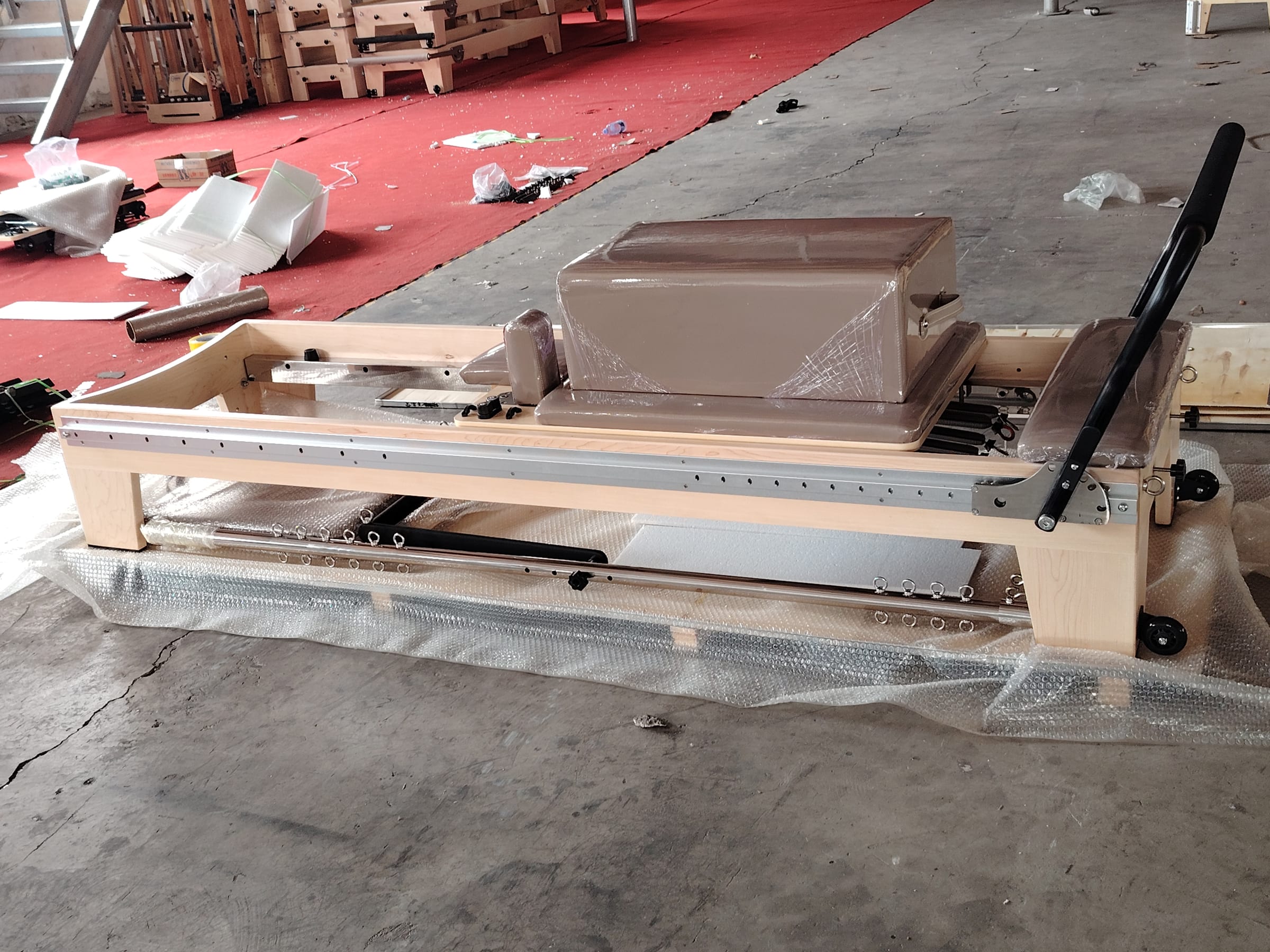 Maple Core Reformer with Full Track (External Rail)